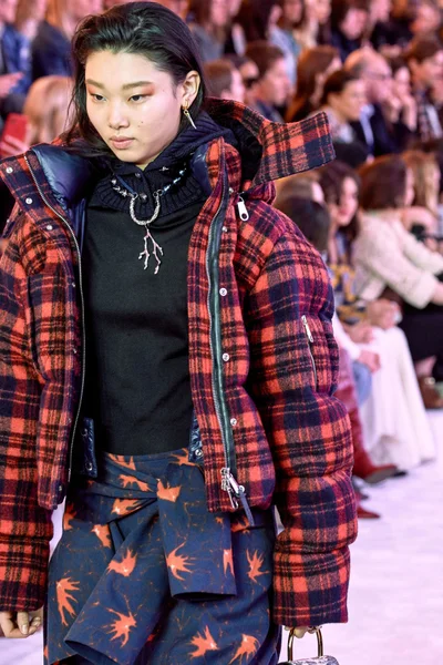 Look 136